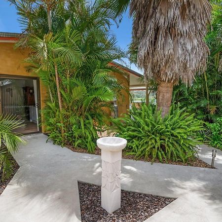 Laurelview Scenic Inn Gympie Tamaree Bagian luar foto